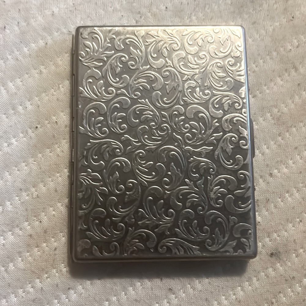 Cigarette case